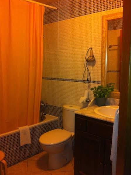 Hotel Villa Romanica Aínsa Екстериор снимка